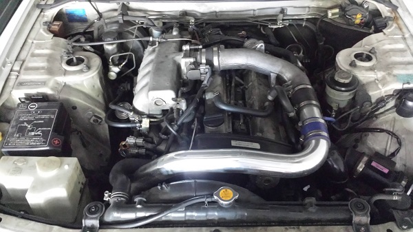 Factory RB25 intake plenum & crossover pipe